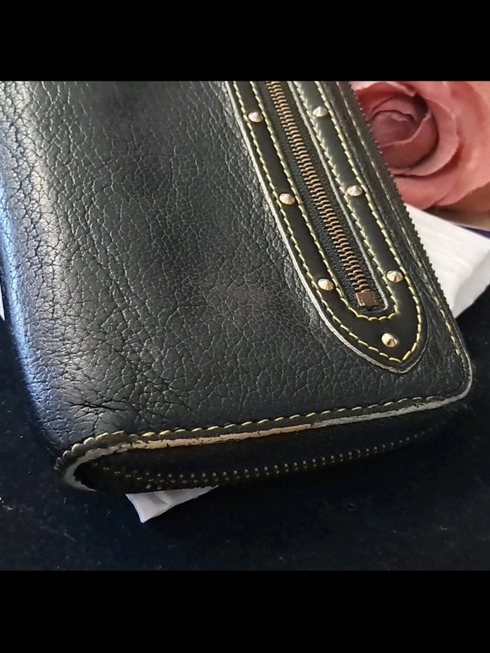 Authentic Louis Vuitton Suhali leather zippy wallet  -Black,gold-Tone studs - Picture 7 of 11